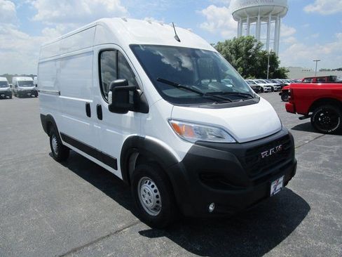 Used 2024 RAM ProMaster 1500 w/ Convenience Group FWD image 6