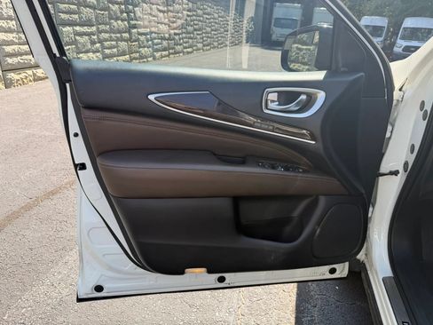 Used 2019 INFINITI QX60 Luxe w/ Sensory Package FWD image 28