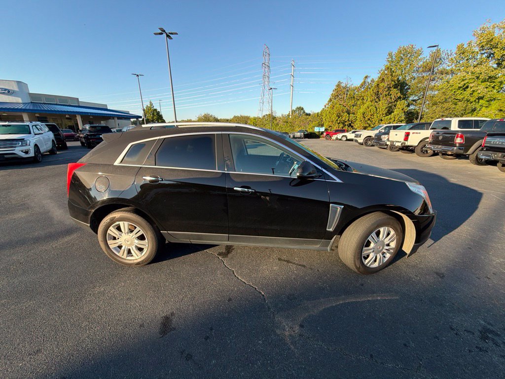 Used 2016 Cadillac SRX Luxury w/ Driver Awareness Package AWD/4WD image 19