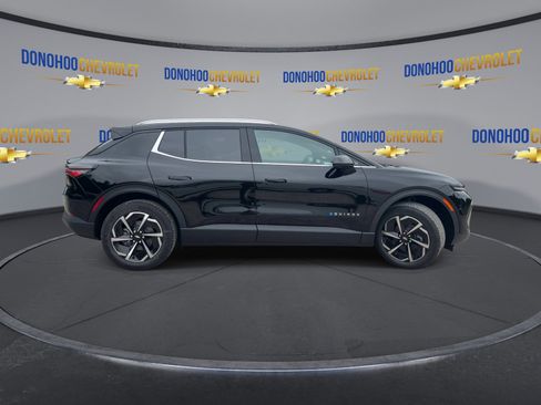 New 2026 Chevrolet Equinox EV LT image 12