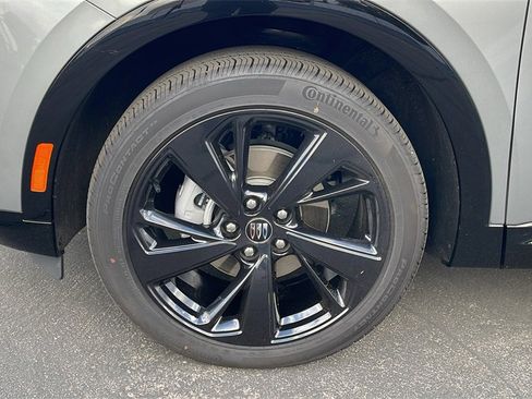 Used 2025 Buick Envision Sport Touring image 9