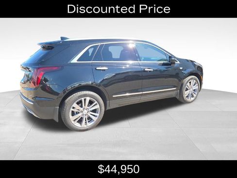Used 2025 Cadillac XT5 Premium Luxury w/ LPO, Floor Liner Package AWD/4WD image 3