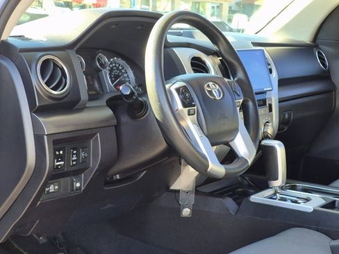 Used 2016 Toyota Tundra SR5 image 10