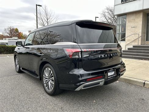 Certified 2025 INFINITI QX80 Sensory image 6