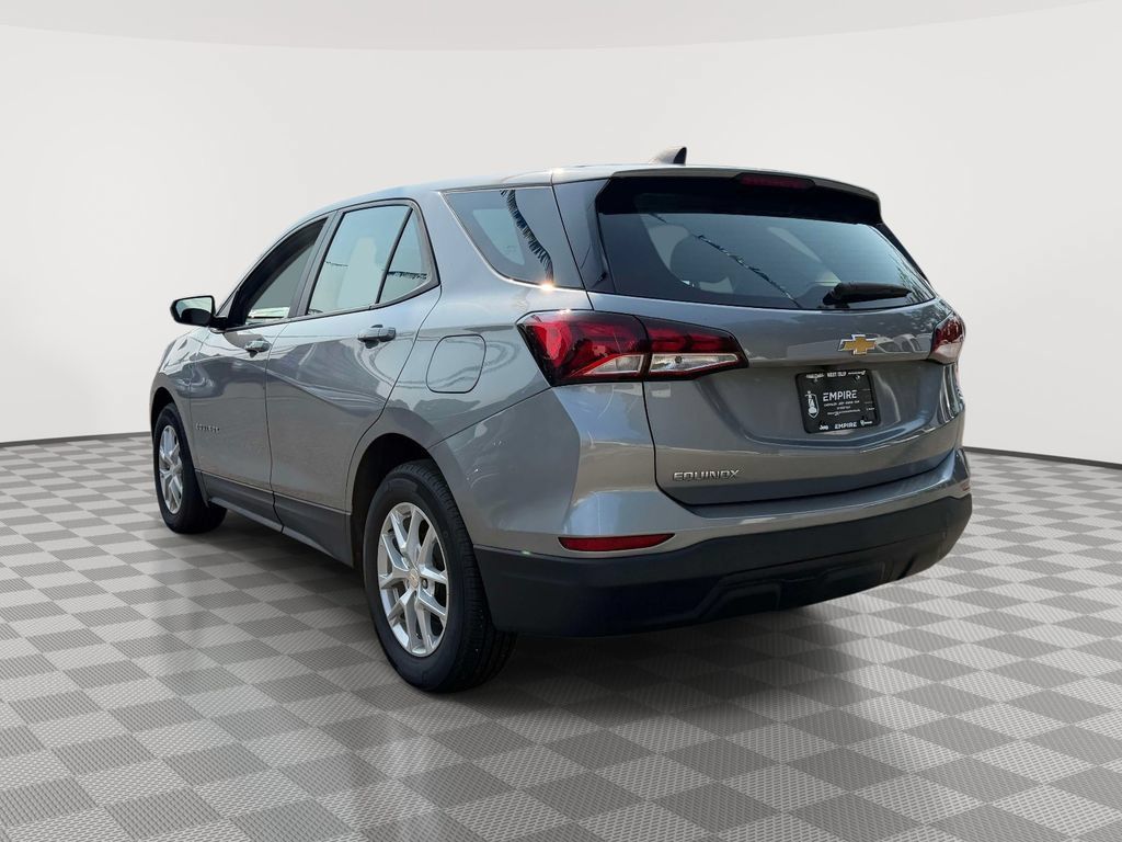 Used 2024 Chevrolet Equinox LS FWD image 6