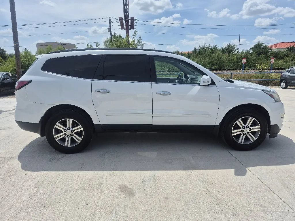 Used 2016 Chevrolet Traverse LT FWD image 5