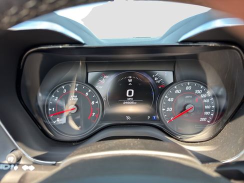 Used 2023 Chevrolet Camaro SS RWD image 11