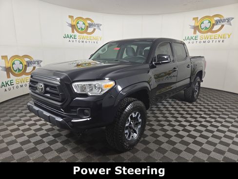 Used 2020 Toyota Tacoma SR AWD/4WD image 4