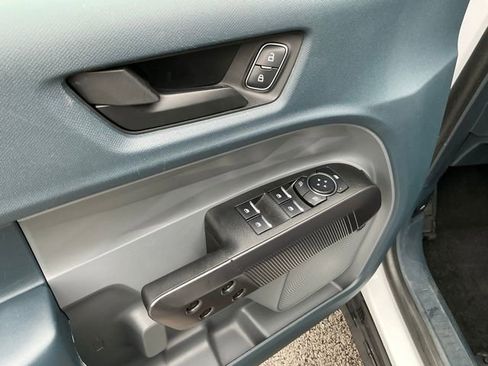 Used 2024 Ford Maverick Lariat w/ Black Appearance Package FWD image 16