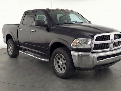 Used 2015 RAM 2500 Tradesman w/ Chrome Appearance Group image 6
