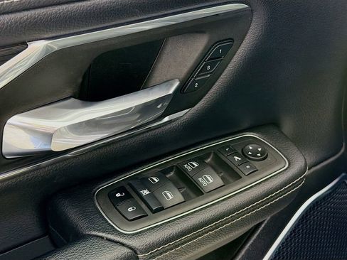 Used 2024 RAM 1500 Laramie image 21