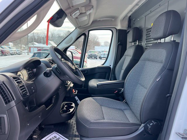 Used 2025 RAM ProMaster 2500 FWD image 4