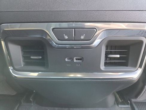 New 2026 Chevrolet Silverado 1500 High Country AWD/4WD image 18