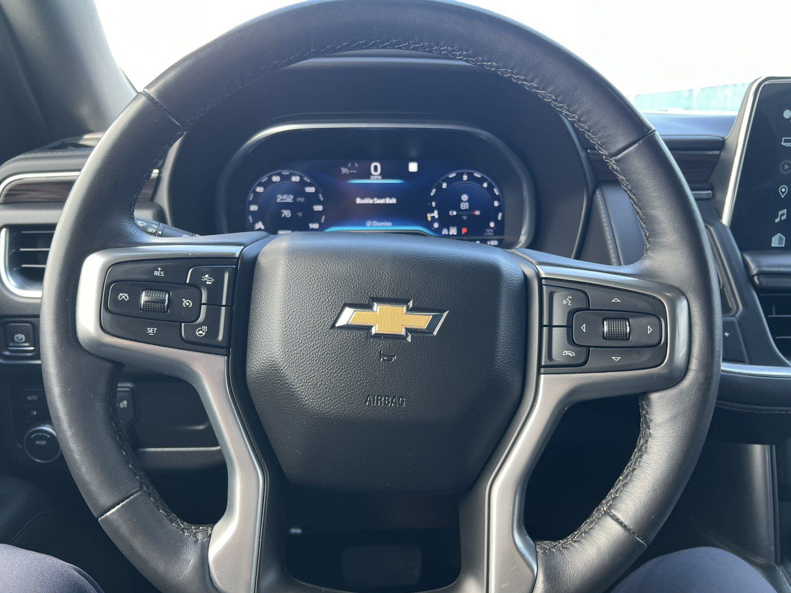 Used 2022 Chevrolet Tahoe LT w/ Luxury Package AWD/4WD image 26