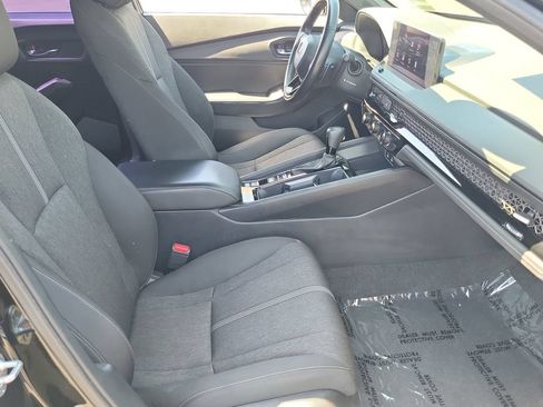 Used 2024 Honda Accord Sport image 17