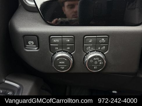 New 2026 GMC Sierra 1500 Elevation w/ Elevation Premium Package AWD/4WD image 19