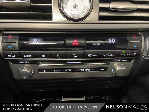 Used 2014 Lexus LS 460 AWD image 31