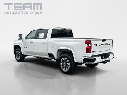 Used 2024 Chevrolet Silverado 2500 Custom w/ Custom Value Package image 5