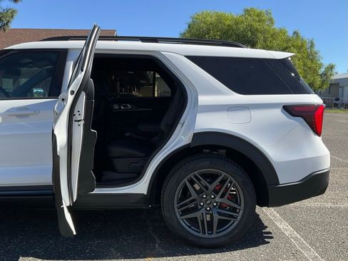 New 2025 Ford Explorer ST w/ Sun And Sound Package image 22