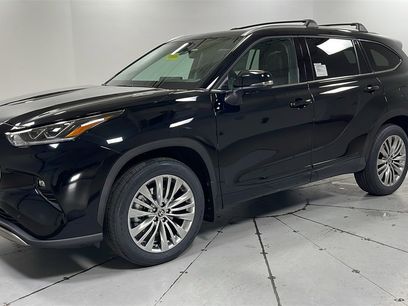 New 2026 Toyota Highlander Platinum