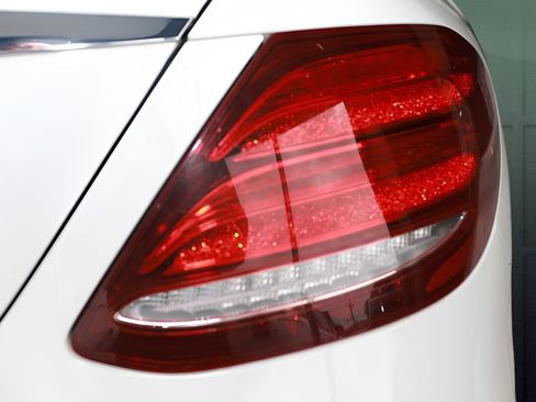 Used 2020 Mercedes-Benz E 63 AMG S image 29