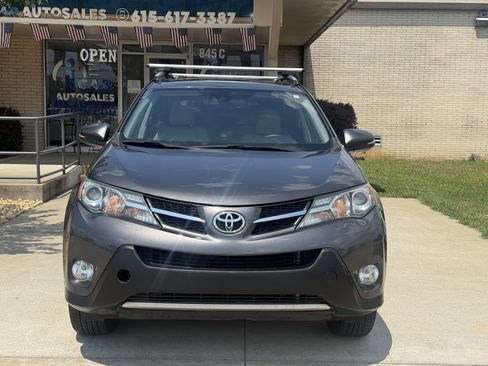 Used 2015 Toyota RAV4 Limited w/ Technology Package FWD image 2