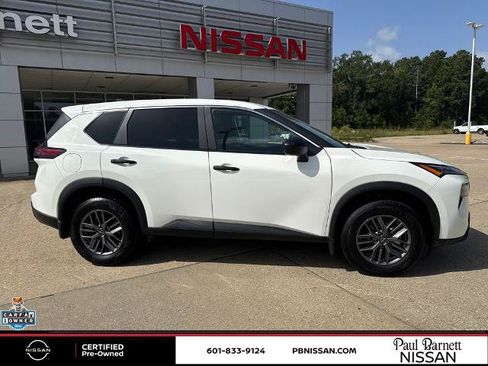 Certified 2026 Nissan Rogue S FWD image 5