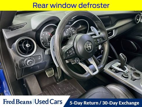Used 2022 Alfa Romeo Stelvio Veloce AWD/4WD image 12