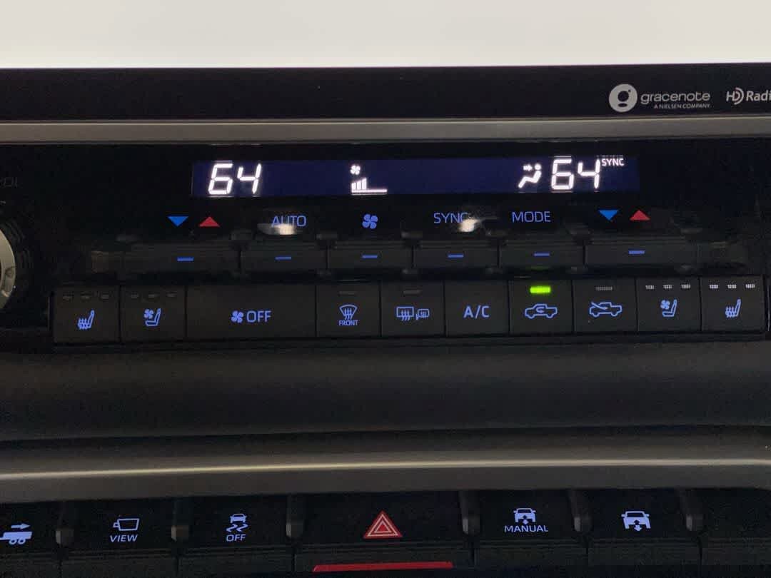 Used 2024 Toyota Tundra Platinum AWD/4WD image 22