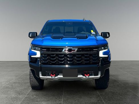 Used 2022 Chevrolet Silverado 1500 ZR2 w/ Technology Package image 2