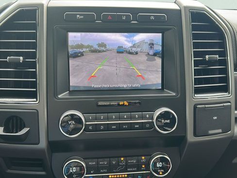 Used 2021 Ford Expedition XLT RWD image 14