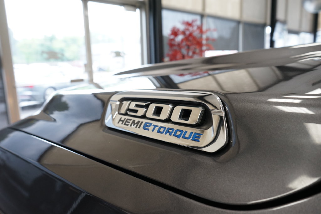 Used 2022 RAM 1500 Big Horn AWD/4WD image 21