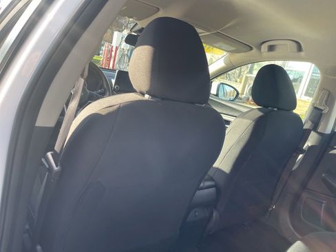 Certified 2023 Nissan Sentra SV image 19