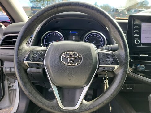 Used 2023 Toyota Camry LE image 22