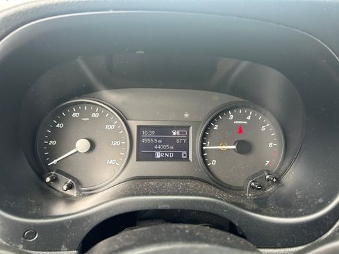 Used 2021 Mercedes-Benz Metris image 10