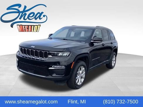 Used 2023 Jeep Grand Cherokee Limited AWD/4WD image 1