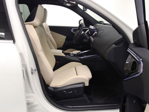 Used 2025 BMW X3 xDrive30i w/ Premium Package image 21