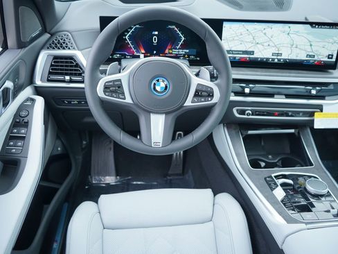 New 2026 BMW X5 xDrive50e w/ M Sport Package image 16