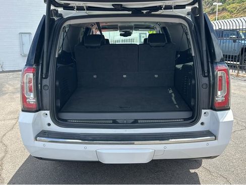 Used 2020 GMC Yukon XL Denali RWD image 31