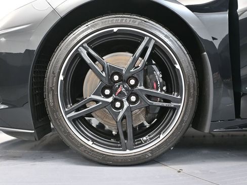 Used 2023 Chevrolet Corvette Stingray Premium Cpe w/ Z51 Performance Package image 17