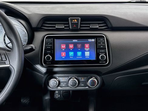 Used 2020 Nissan Versa S FWD image 26