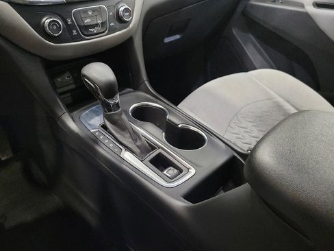 Used 2024 Chevrolet Equinox LS FWD image 26
