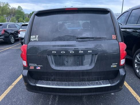 Used 2019 Dodge Grand Caravan SXT FWD image 7