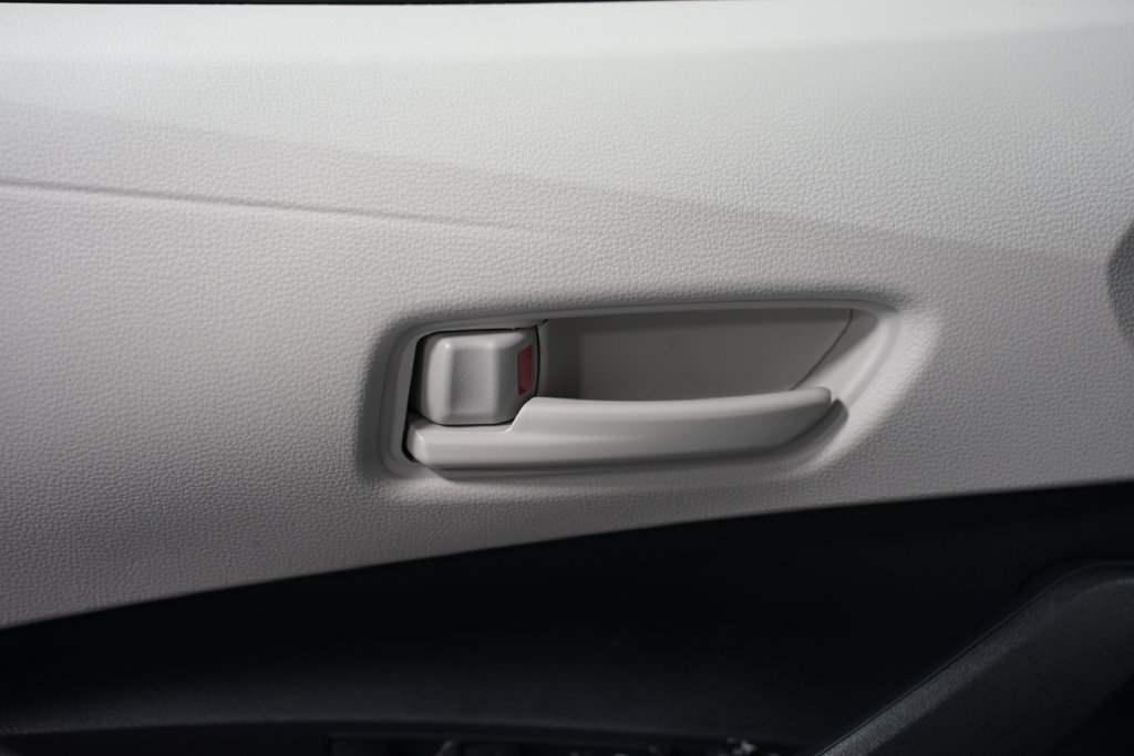 New 2027 Toyota Corolla LE FWD image 30