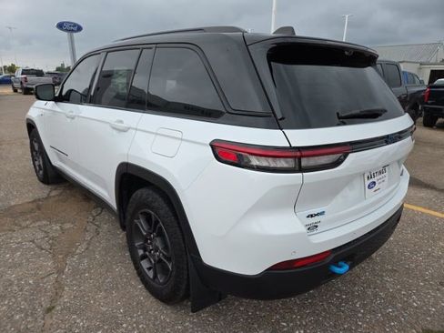 Used 2024 Jeep Grand Cherokee Trailhawk w/ Luxury Tech Group III image 22