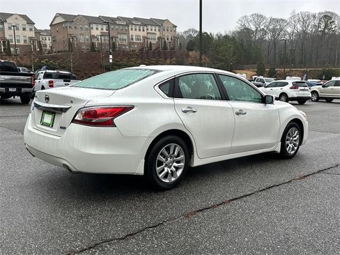 Used 2014 Nissan Altima 2.5 S w/ Display Audio Package image 7