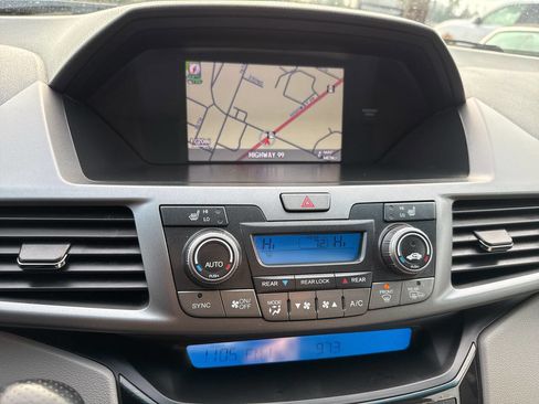 Used 2012 Honda Odyssey Touring Elite image 38