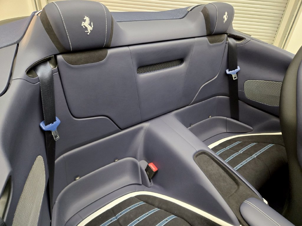 Used 2024 Ferrari Roma Spider RWD image 23