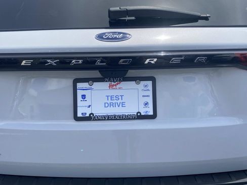 Used 2026 Ford Explorer Active RWD image 7