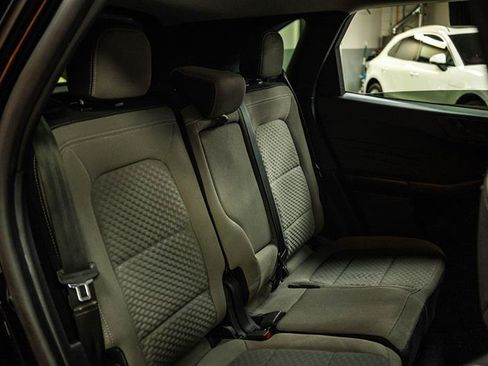 Used 2022 Ford Escape SE w/ Convenience Package FWD image 12